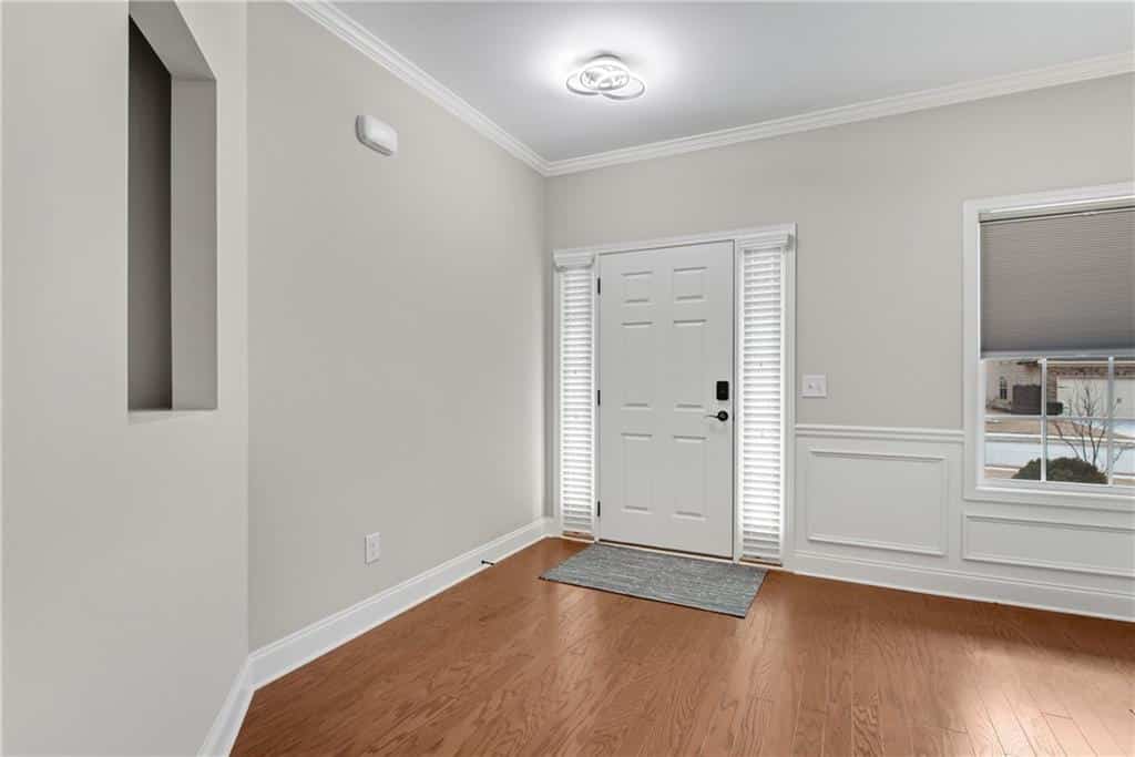 Listing photo 6