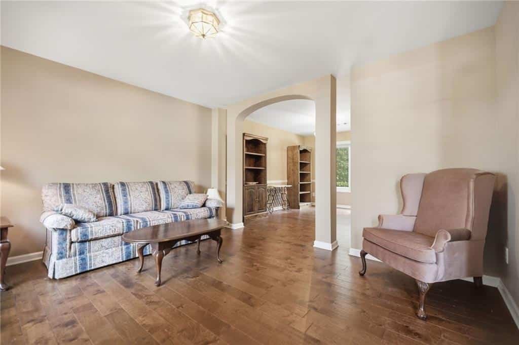 Listing photo 6