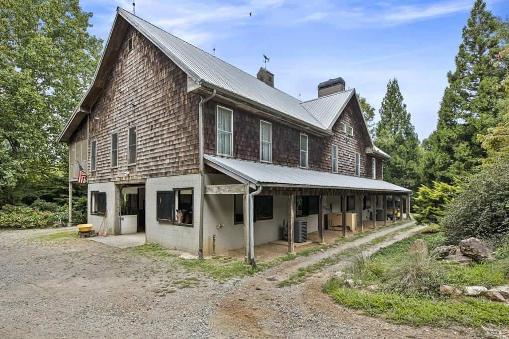 Listing photo 6