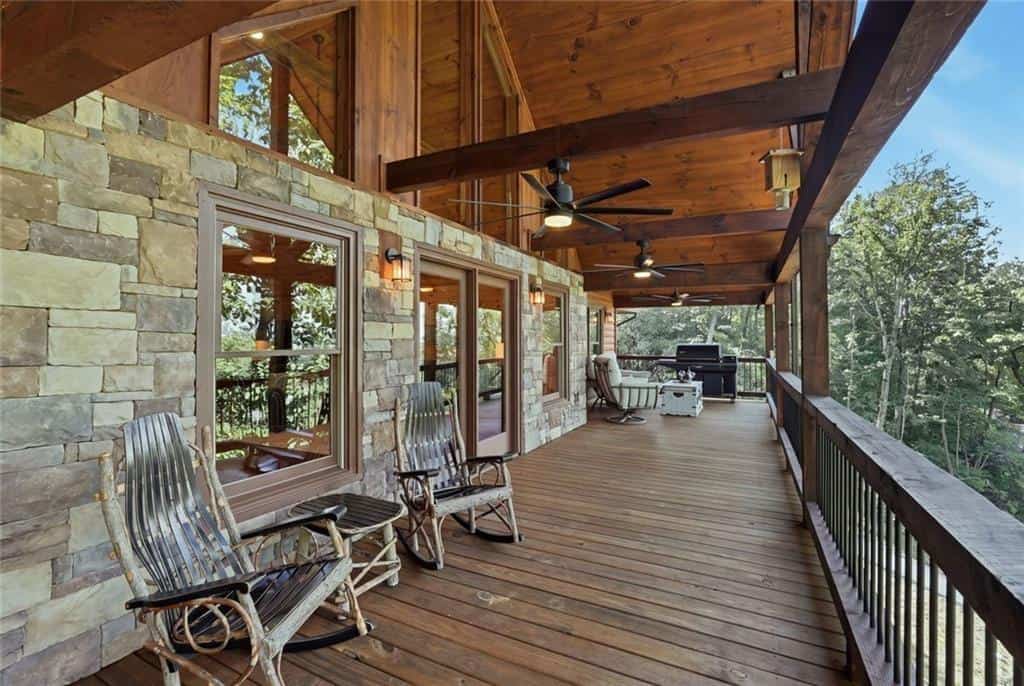 Listing photo 6