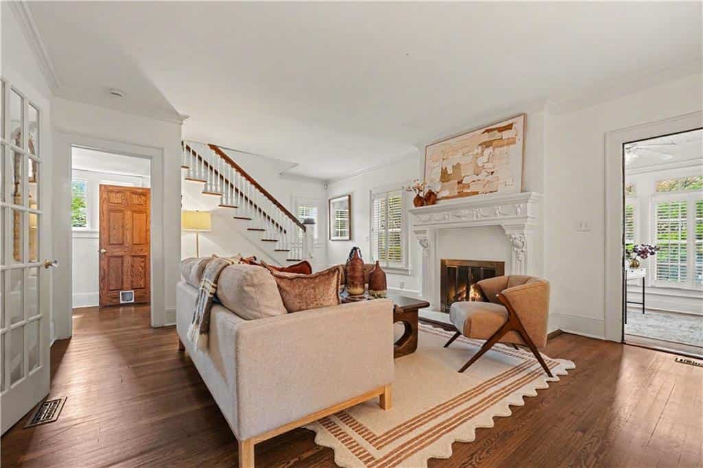 Listing photo 6