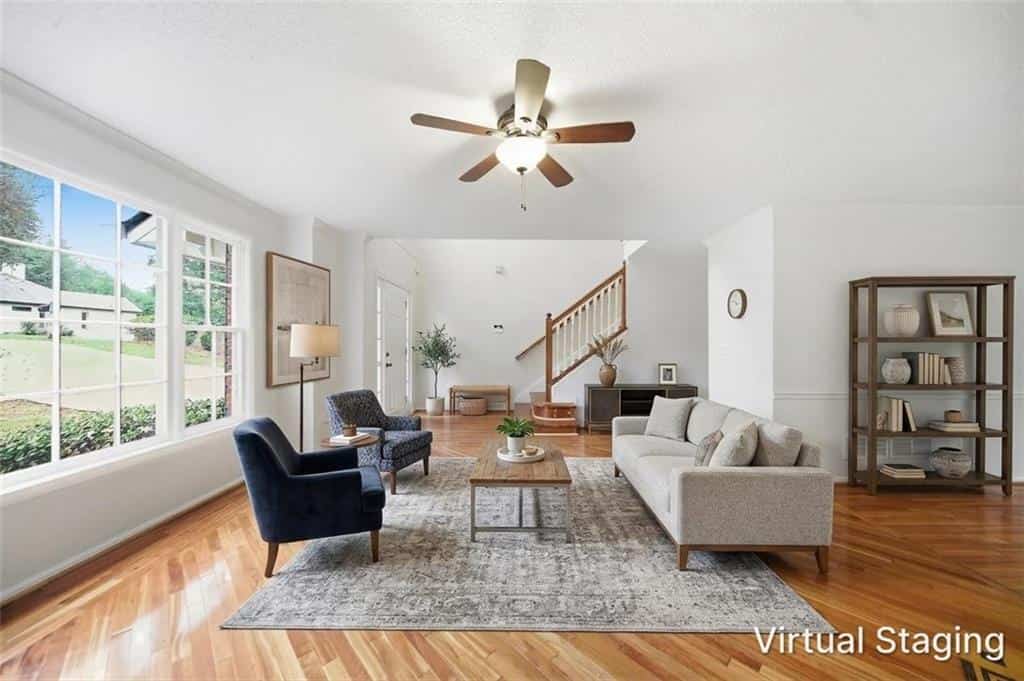 Listing photo 2
