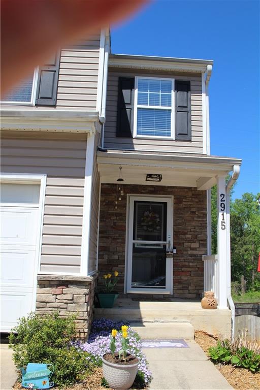 Listing photo 2