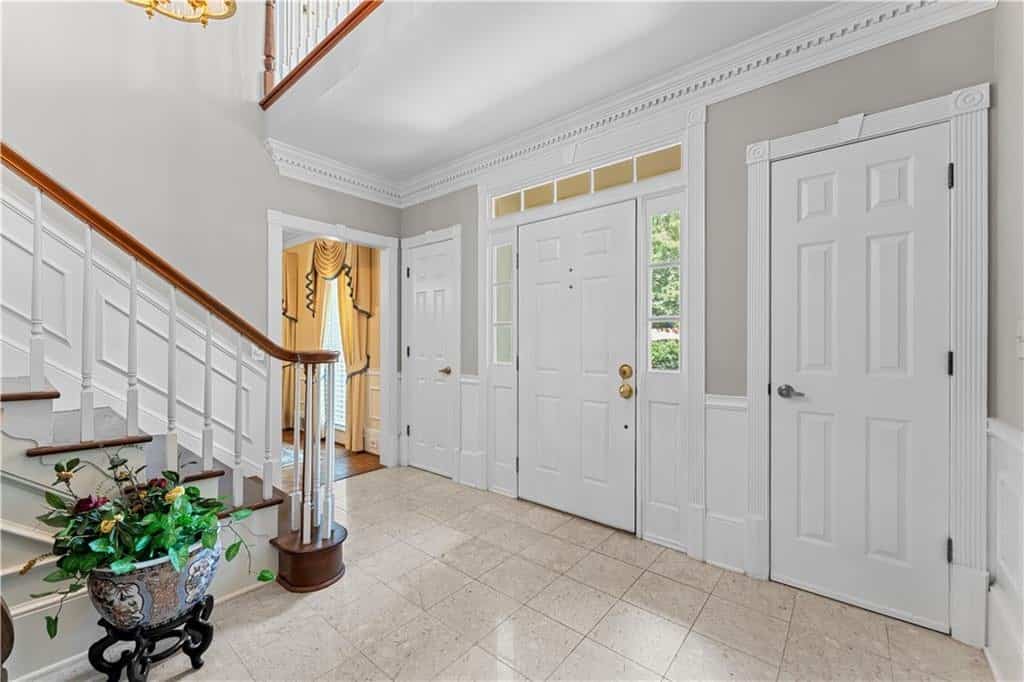 Listing photo 6