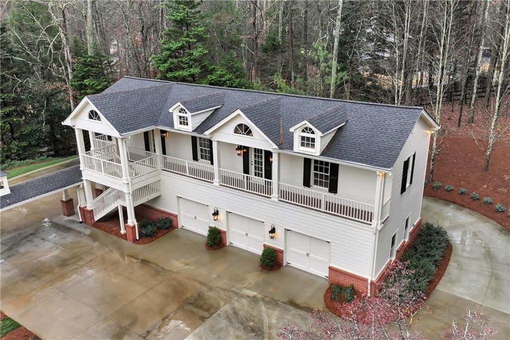 Listing photo 6