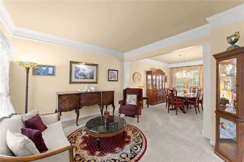 Listing photo 6