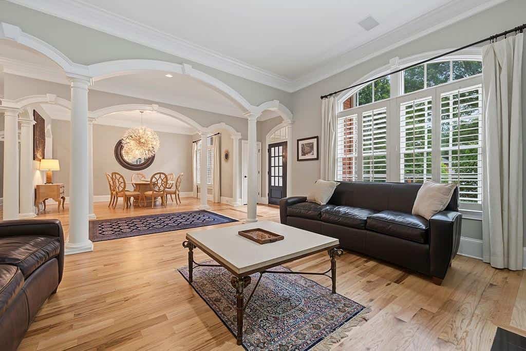 Listing photo 6