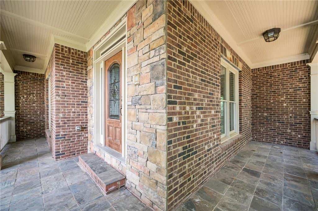 Listing photo 6