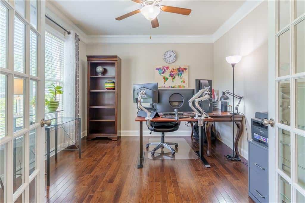 Listing photo 6