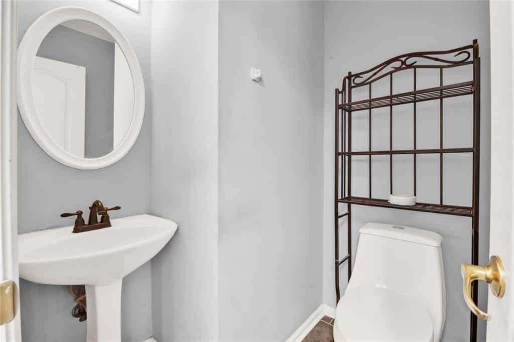 Listing photo 6