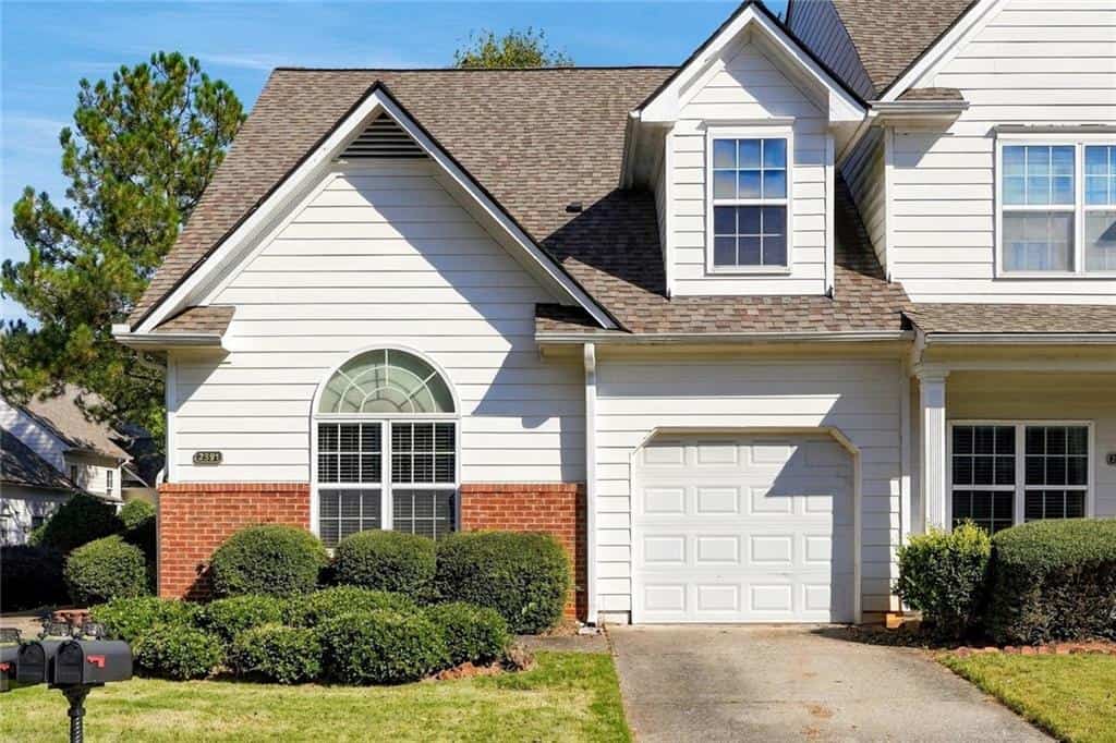 2391 Suwanee Pointe Drive, Lawrenceville, GA 30043