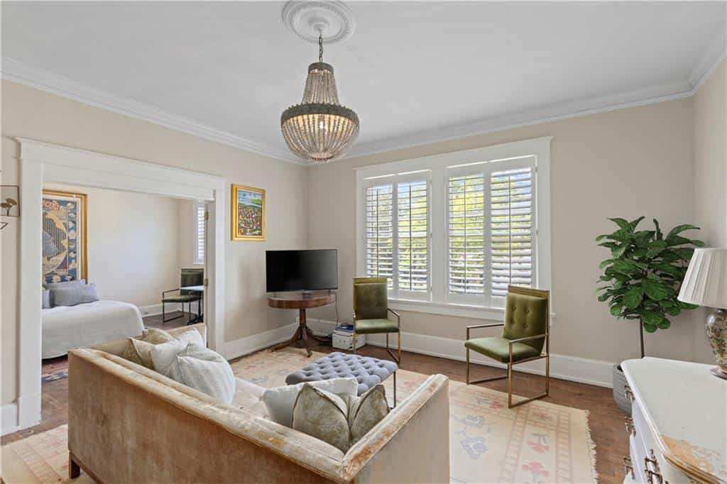 Listing photo 6