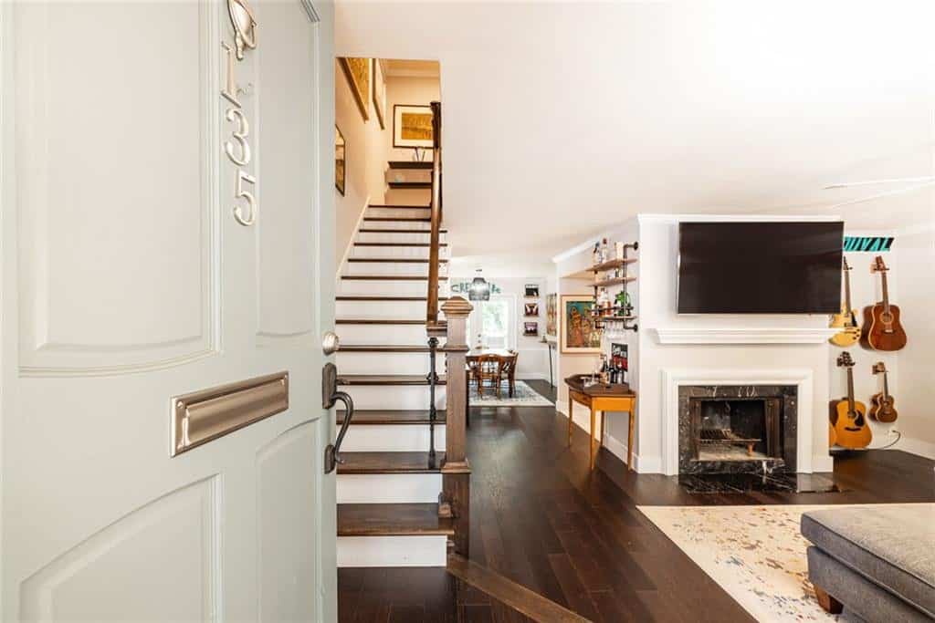 135 Woodmere Square NW, Atlanta, GA 30327