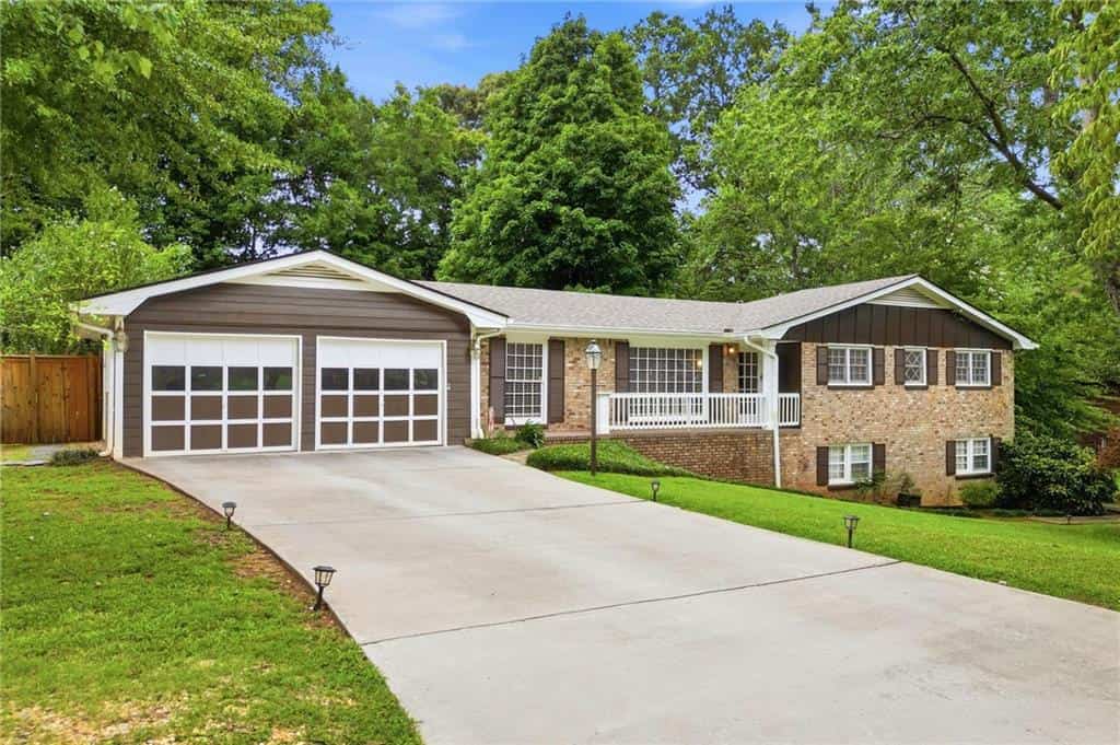 120 Deerwood Circle SE, Smyrna, GA 30082
