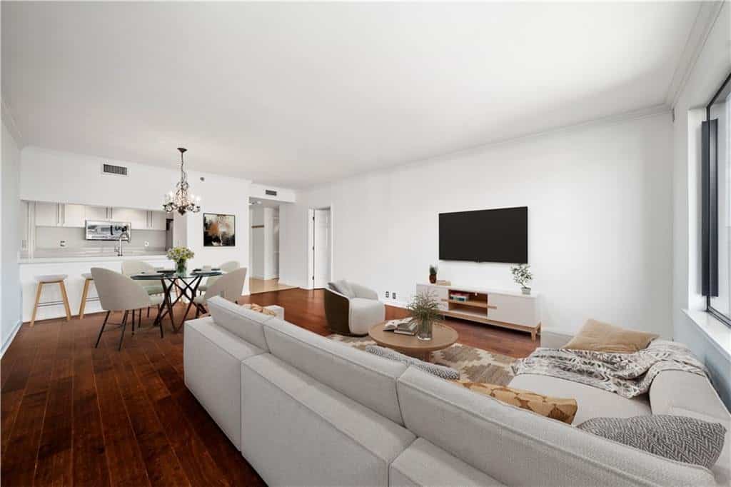 Listing photo 6