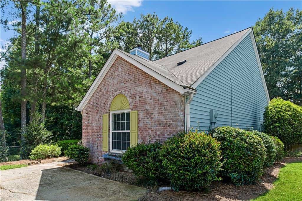Listing photo 6