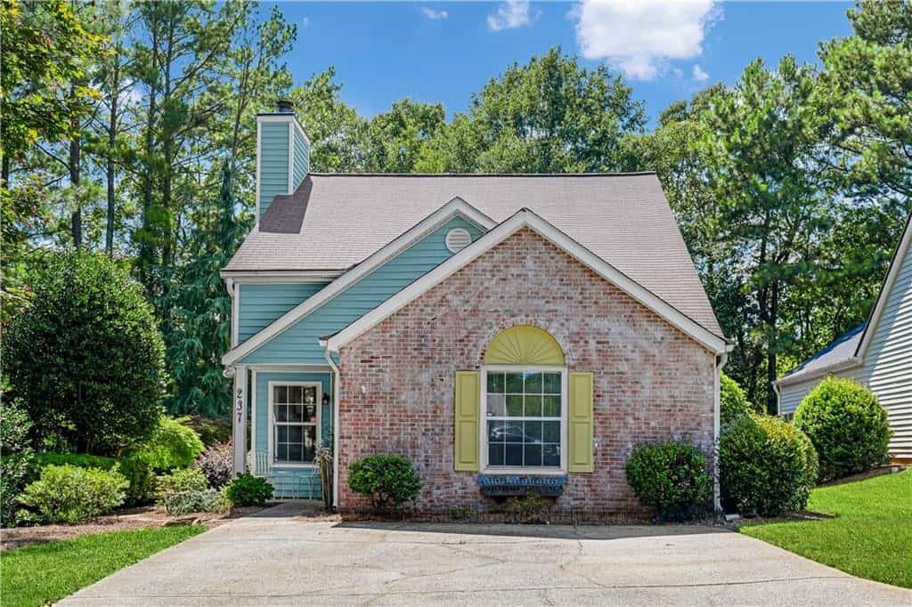 237 Dennis Drive, Alpharetta, GA 30009