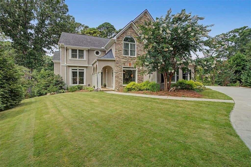 5428 Thornapple Lane NW, Acworth, GA 30101