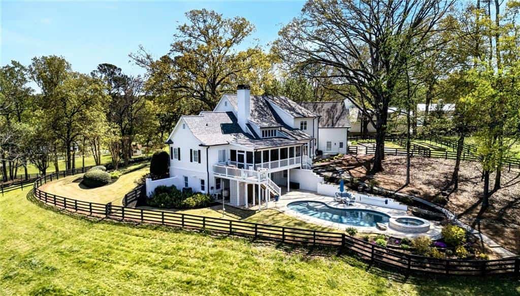565 Old Lathemtown Road, Canton, GA 30115