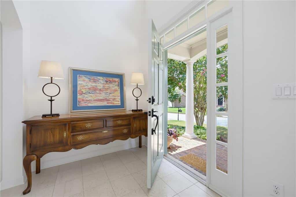 Listing photo 6