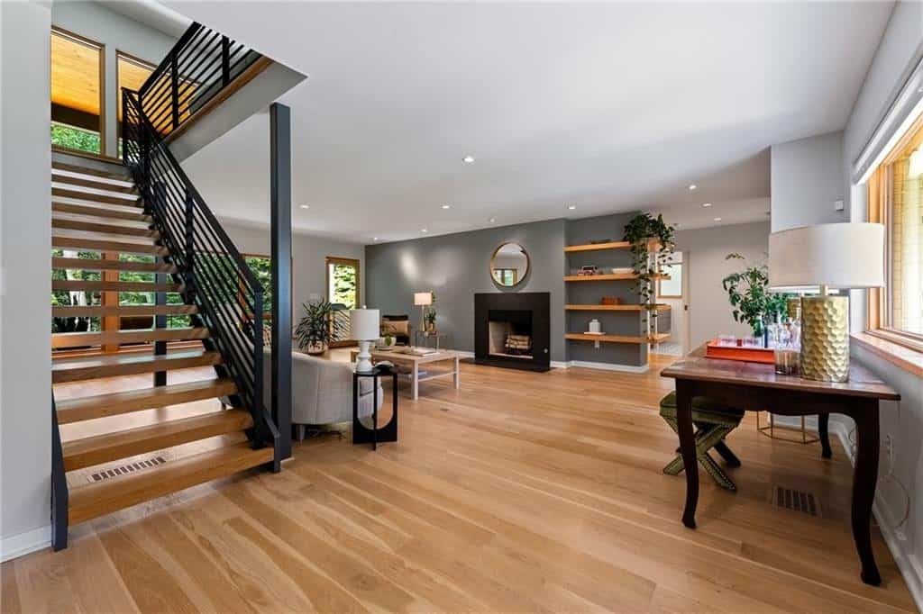 Listing photo 6
