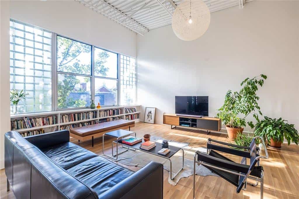 Listing photo 6