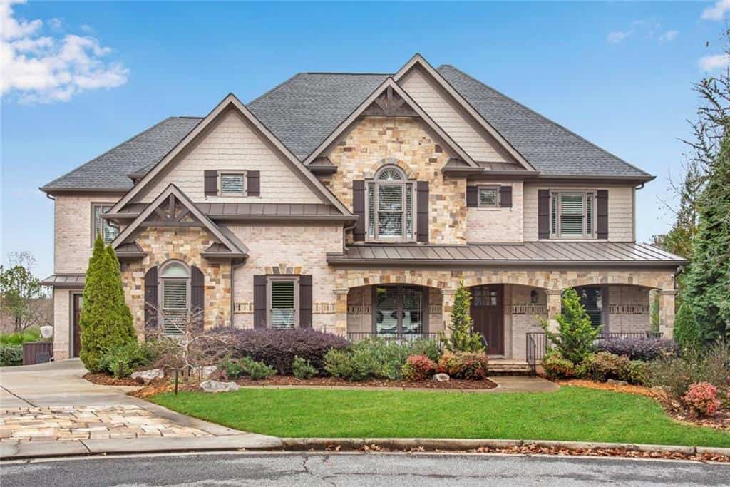 212 Fernwood Place, Woodstock, GA 30188