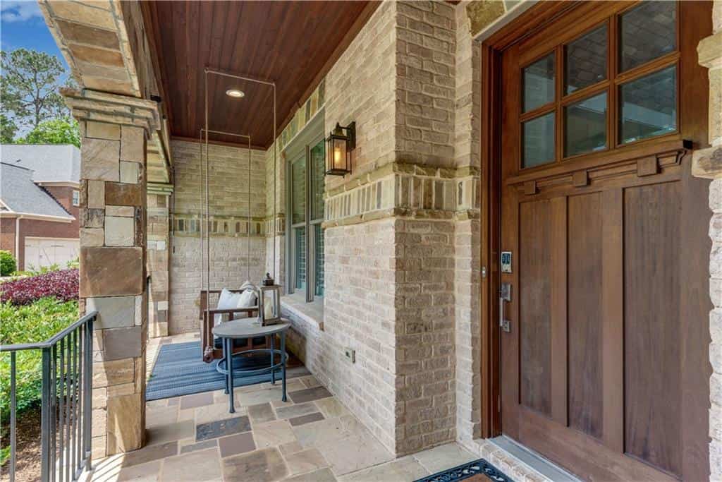 Listing photo 6
