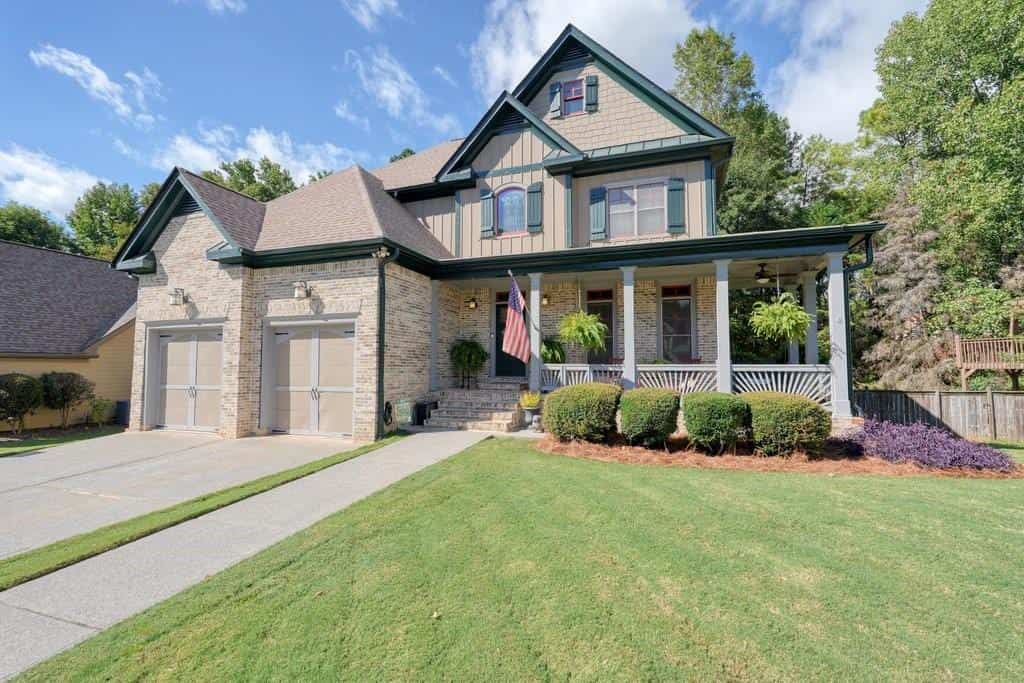 Listing photo 3