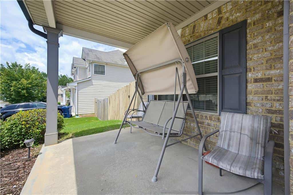 Listing photo 4