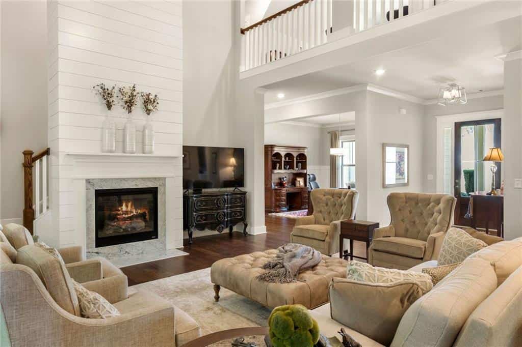 Listing photo 6