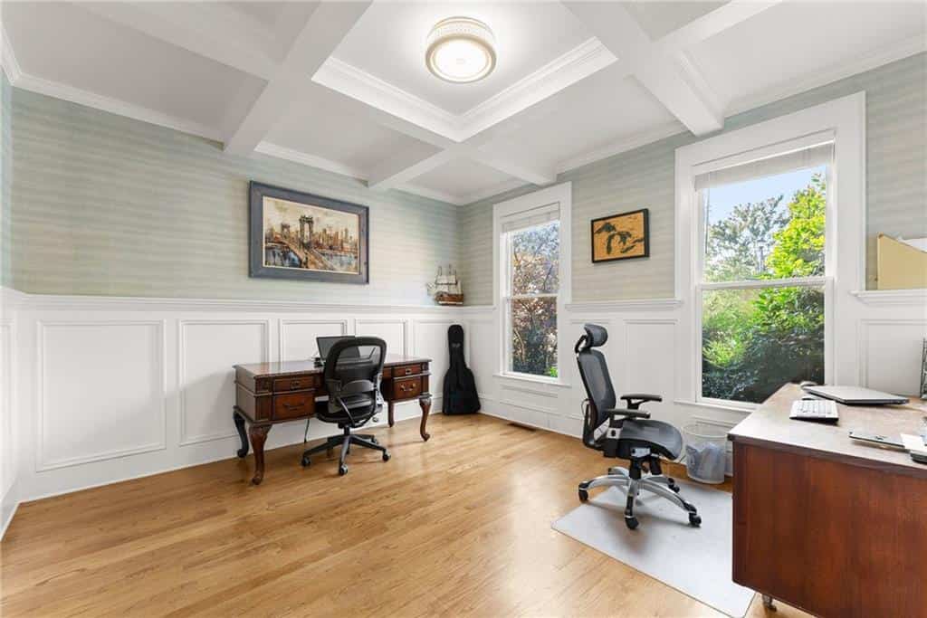 Listing photo 6