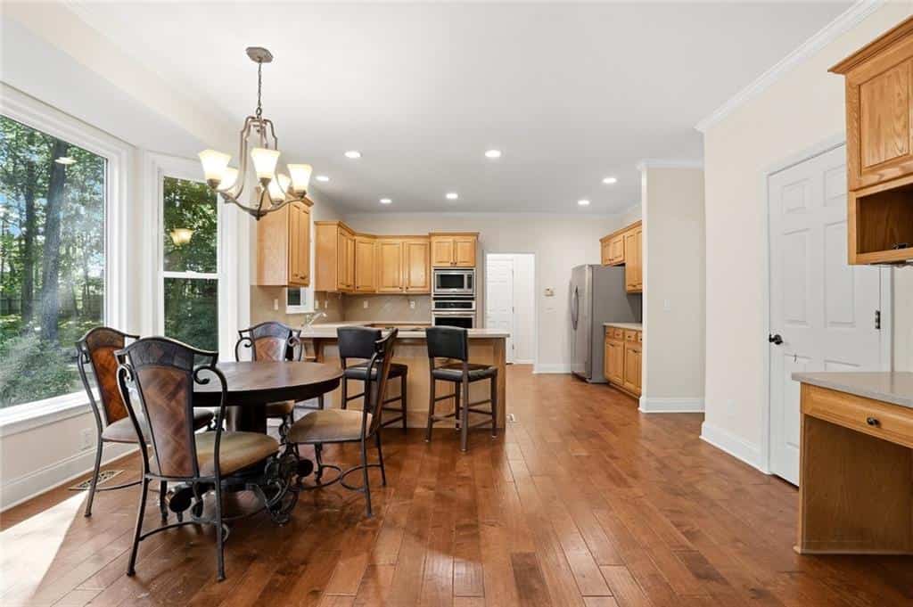 Listing photo 4