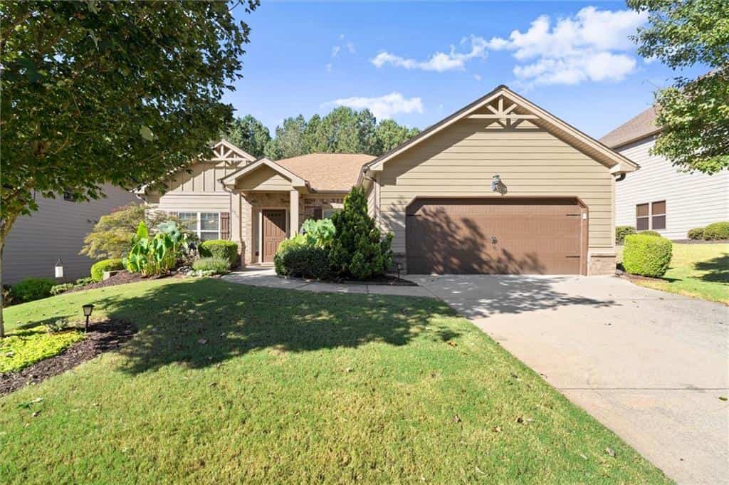 1915 Walking Horse Trail, Cumming, GA 30041