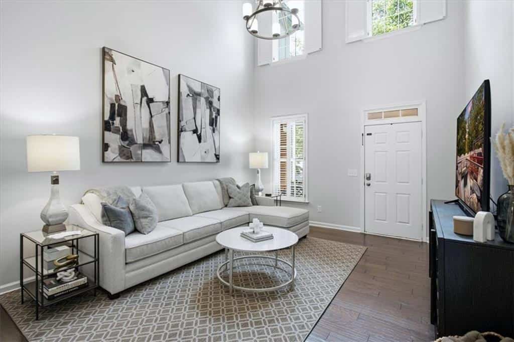 Listing photo 6