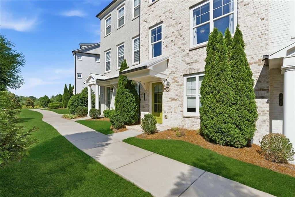 Listing photo 6