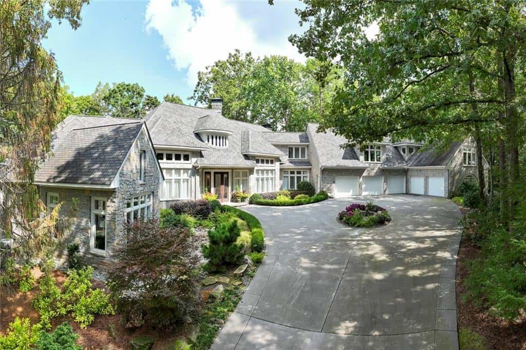9030 Old Southwick Pass, Alpharetta, GA 30022