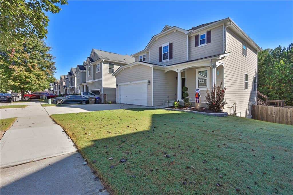 Listing photo 2