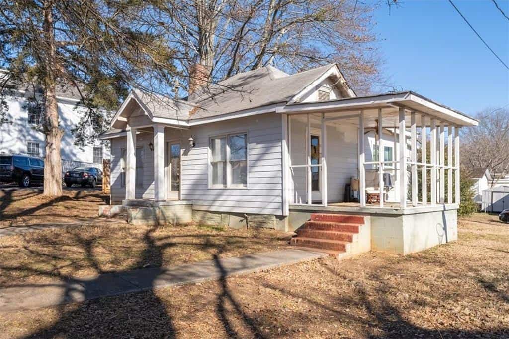 Listing photo 6