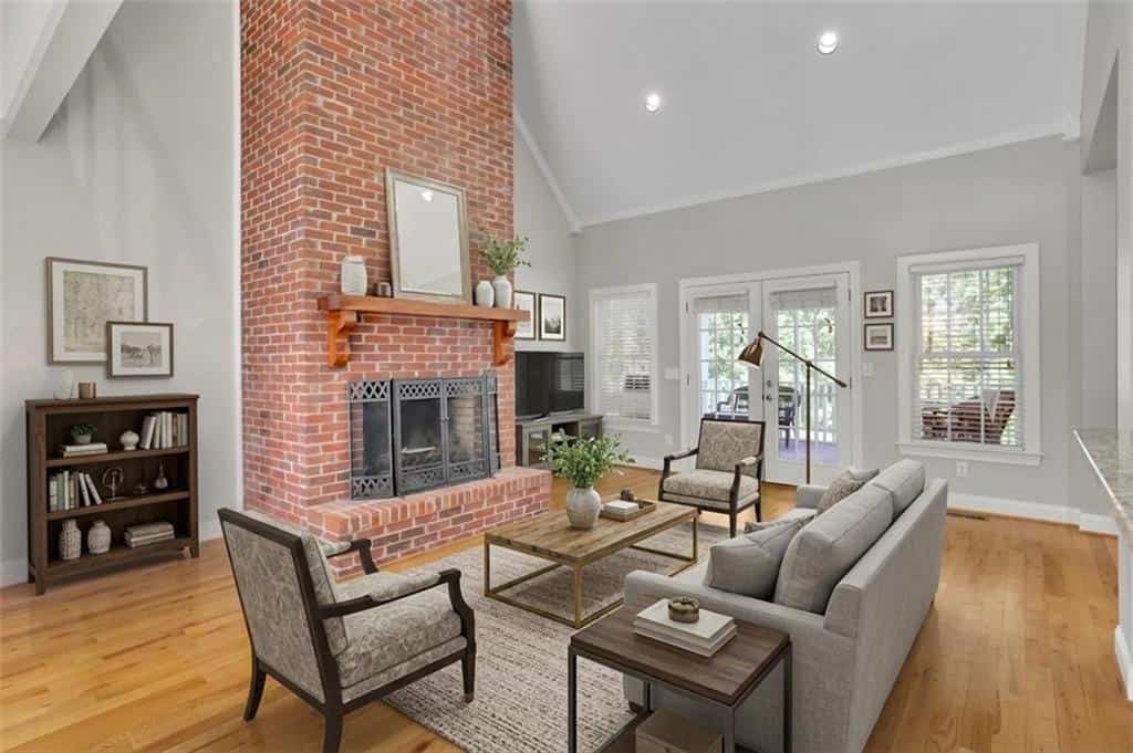 Listing photo 6