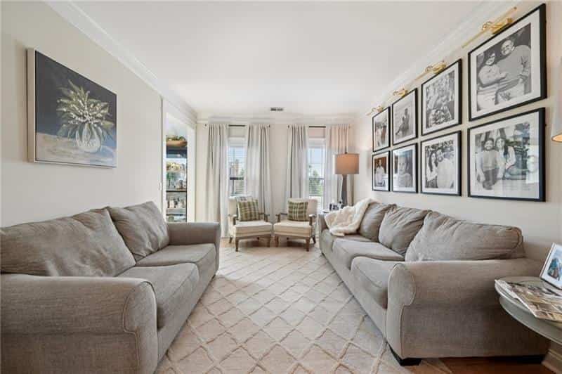 Listing photo 6
