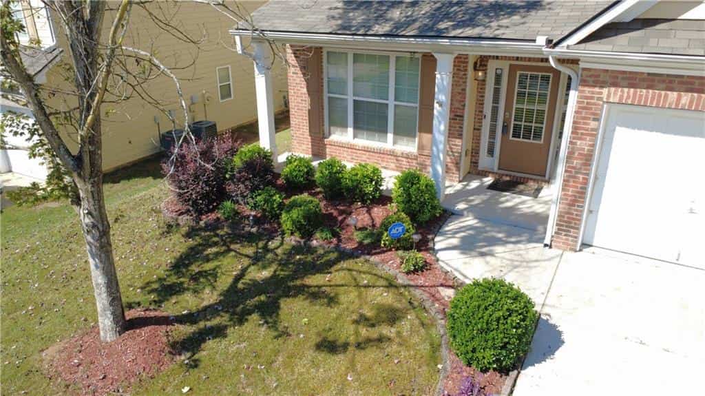 Listing photo 4