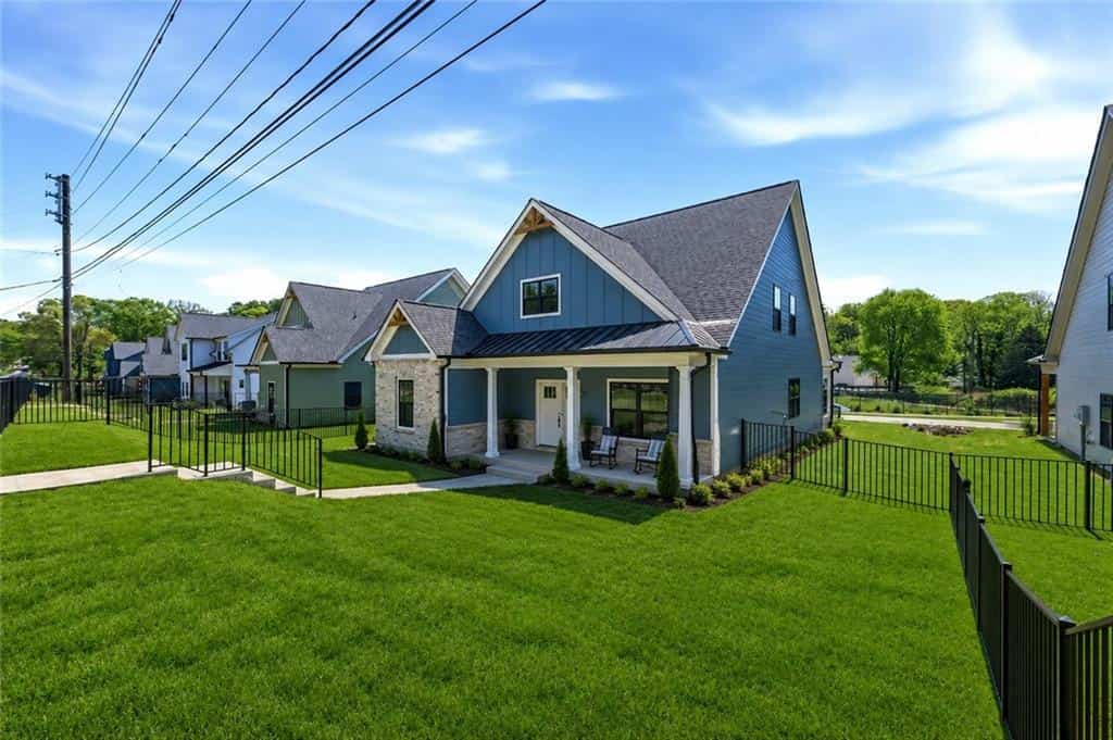 Listing photo 3