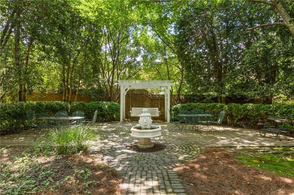 Listing photo 6