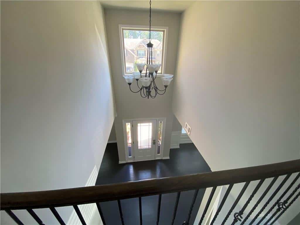 Listing photo 6