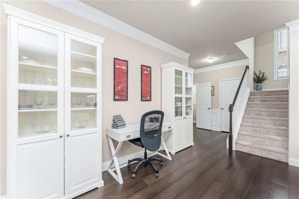 Listing photo 6