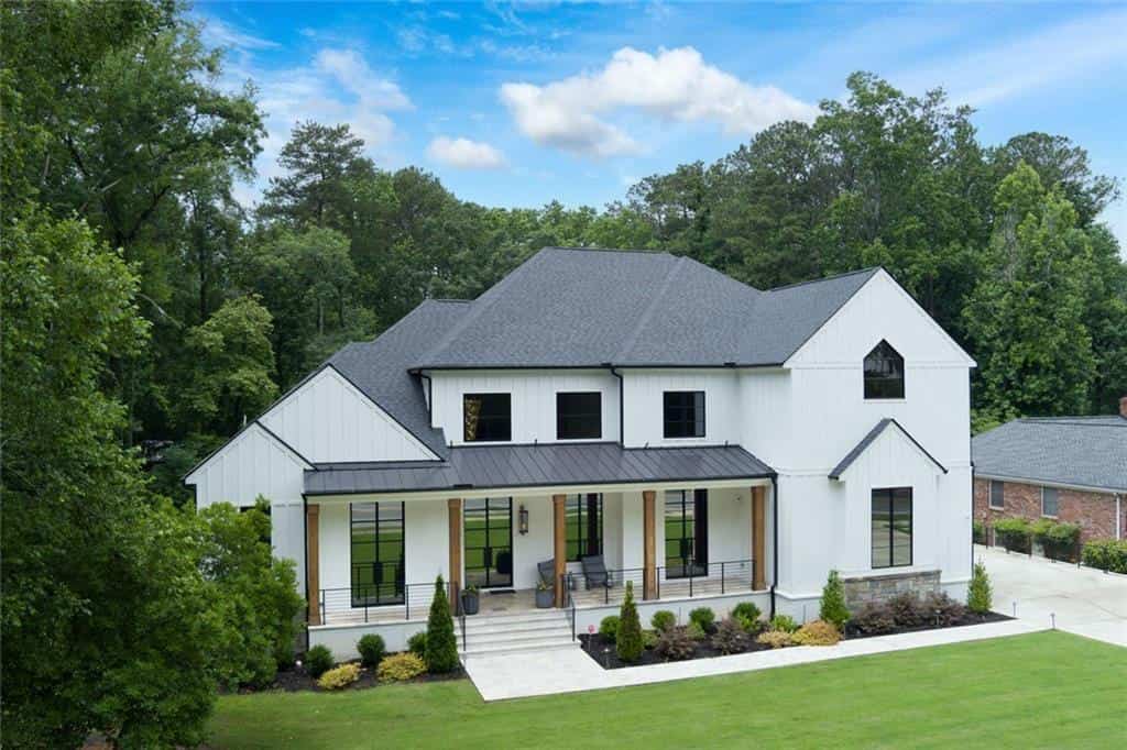 Listing photo 2