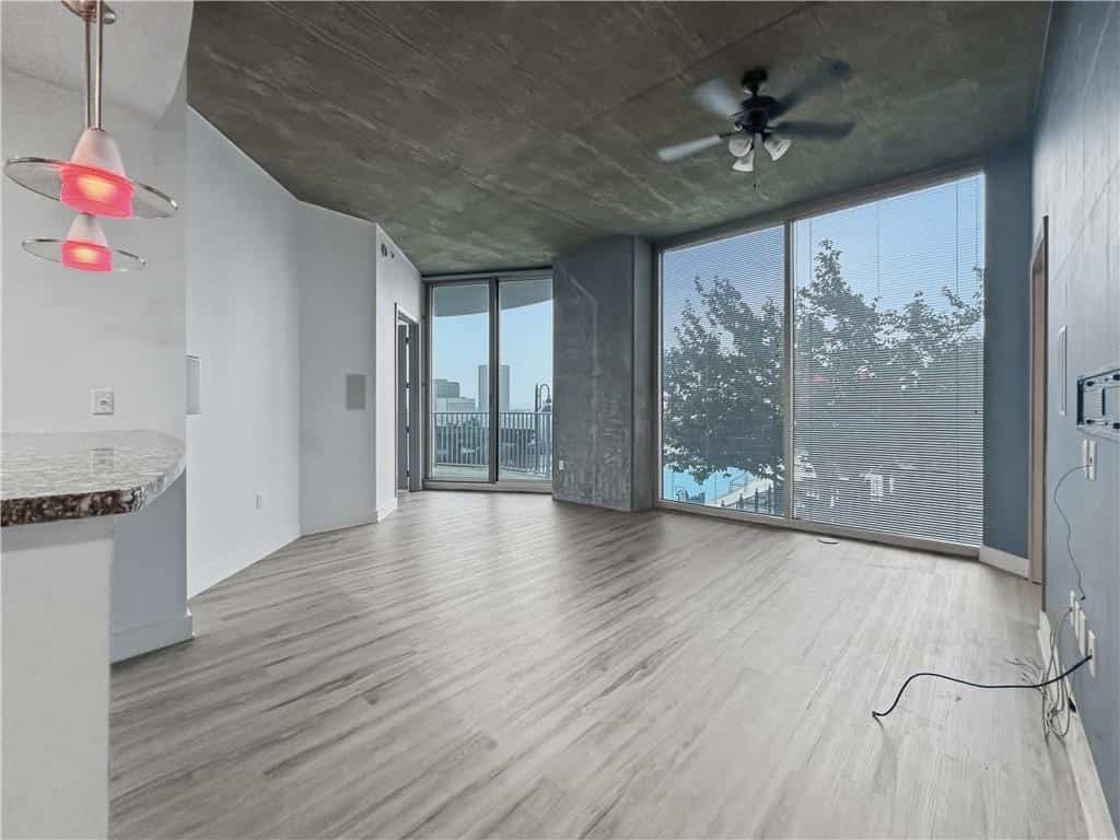400 W Peachtree Street NW 804 #804, Atlanta, GA 30308