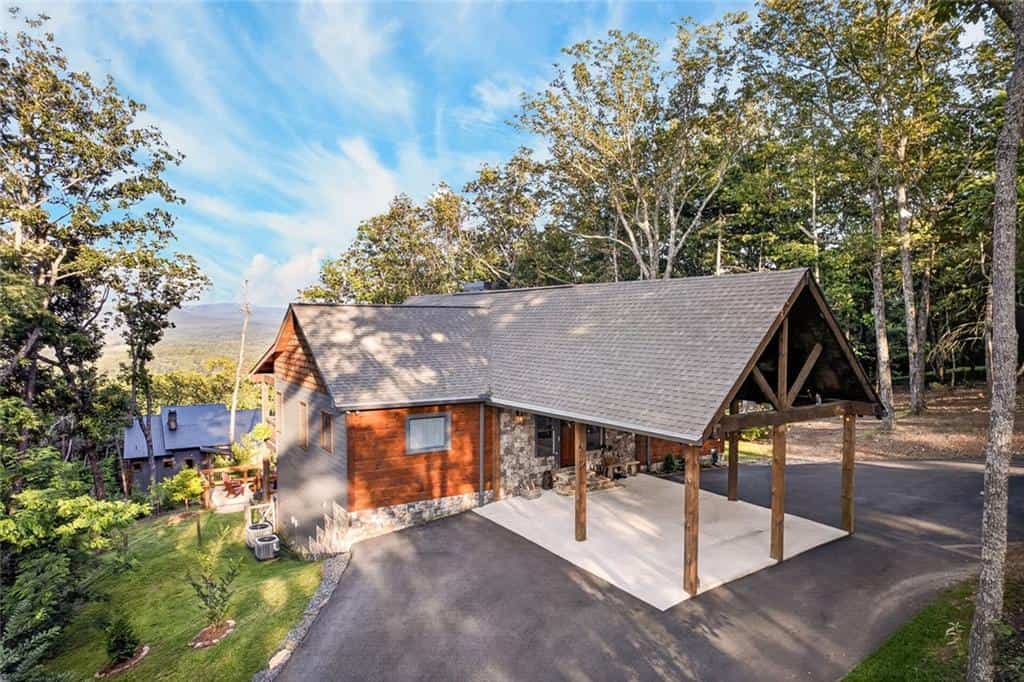 Listing photo 6