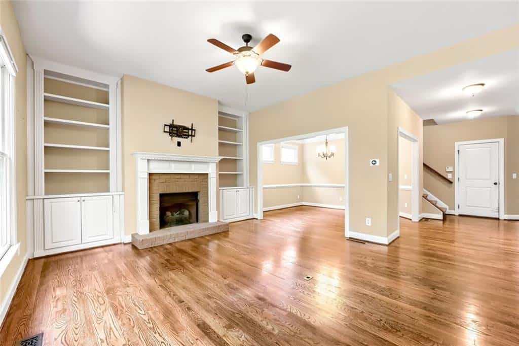 Listing photo 6